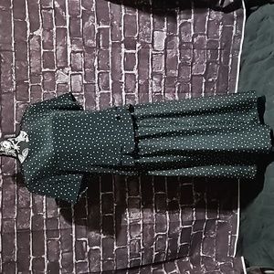 BFA Classics 2 piece black & lime green polka dot short sleeve blouse & skirt.